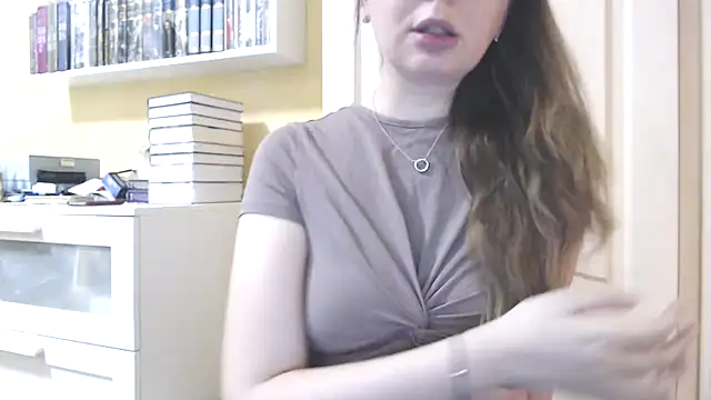 Tasiya online show from March 5, 3:08 pm