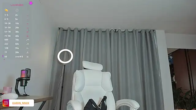 karinnixx online show from March 16, 3:05 pm