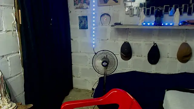 paul-mendezx online show from February 11, 7:08 pm