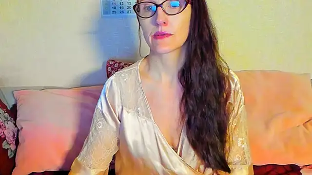 beddable woman online show from April 8, 2:44 am