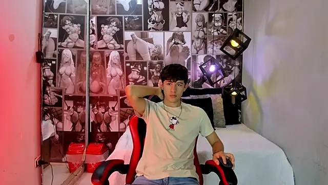 Christian Foxx online show from April 18, 11:38 pm