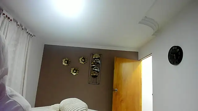 Snapshot of neyder_sanz chatting on February 12, 11:49 am neyder sanz online show from February 12, 11:49 am