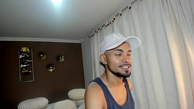 Snapshot of neyder_sanz chatting on February 13, 12:01 pm neyder sanz online show from February 13, 12:01 pm