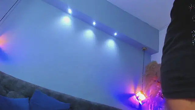 Wildkiitty online show from April 6, 7:48 pm