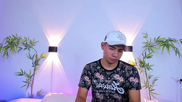 Snapshot of blacke1 chatting on February 23, 2:09 am blacke1 online show from February 23, 2:09 am