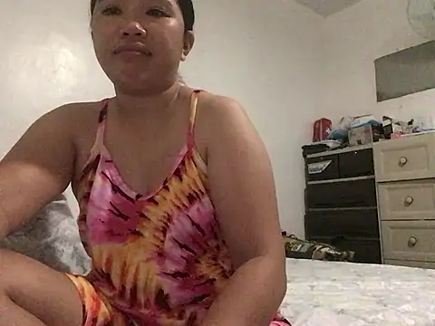 Snapshot of lady_candy85 chatting on February 12, 7:31 pm lady candy85 online show from February 12, 7:31 pm