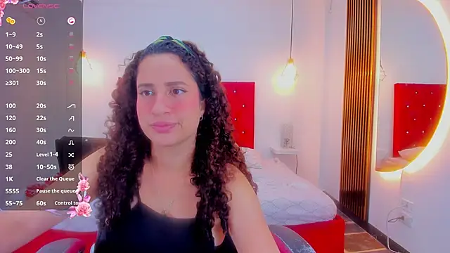 Snapshot of NoaMalak7 chatting on February 13, 8:05 pm NoaMalak7 online show from February 13, 8:05 pm