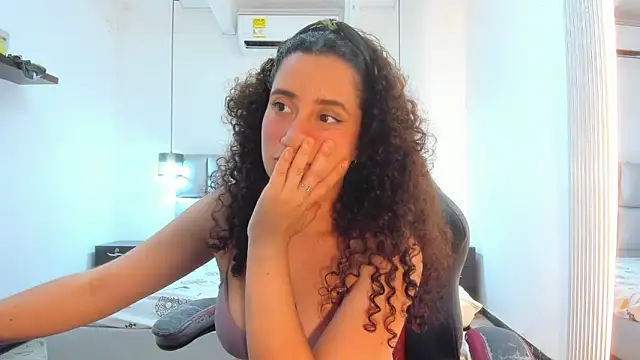 Snapshot of NoaMalak7 chatting on February 20, 8:31 pm NoaMalak7 online show from February 20, 8:31 pm