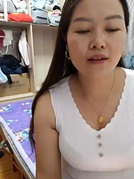 Jennie dogy online show from April 23, 6:25 am