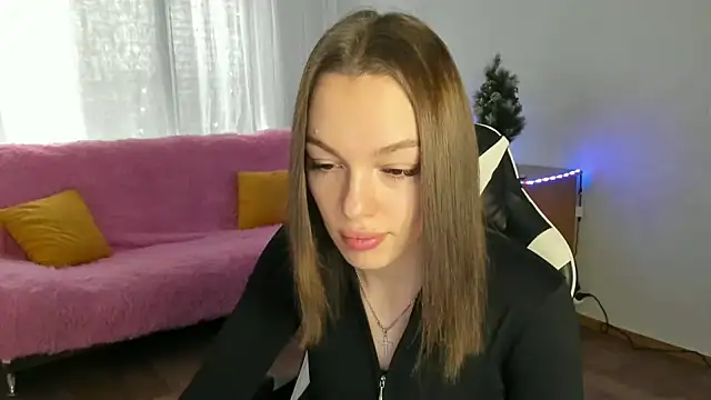 CandyGyrl online show from February 11, 8:08 am