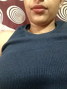 komalsharma99 online show from April 30, 8:53 am