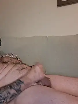 Snapshot of ldhurstII chatting on February 12, 7:14 am ldhurstII online show from February 12, 7:14 am