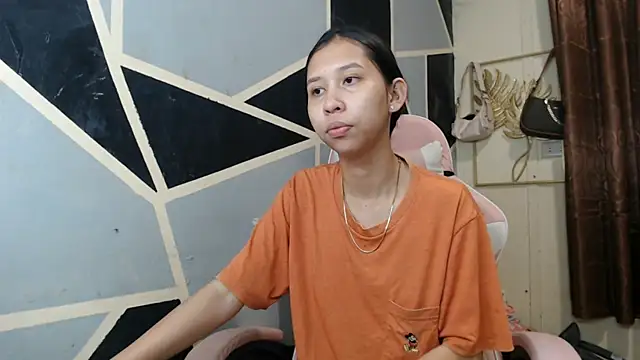 Snapshot of Charming_lexi chatting on February 20, 8:49 am Charming lexi online show from February 20, 8:49 am