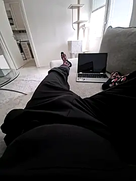 Tommyzzzzzz online show from February 8, 9:13 am