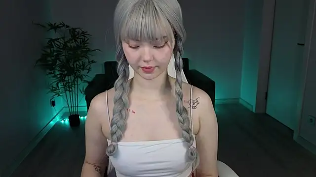 Snapshot of PONKY_PINKY chatting on February 20, 1:35 am PONKY PINKY online show from February 20, 1:35 am