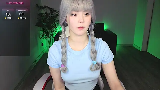 Snapshot of PONKY_PINKY chatting on May 20, 2:40 am PONKY PINKY online show from May 20, 2:40 am