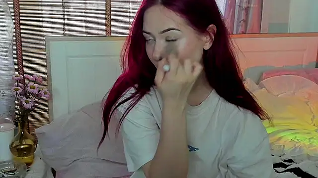 LustfulBambi online show from April 14, 1:06 pm