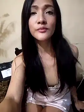 Snapshot of GeorginaLove09 chatting on February 6, 1:03 pm GeorginaLove09 online show from February 6, 1:03 pm