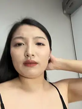 Snapshot of Paopao- chatting on April 23, 12:51 pm Paopao- online show from April 23, 12:51 pm
