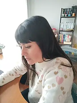 Lyonette reading1 online show from February 18, 2:35 pm