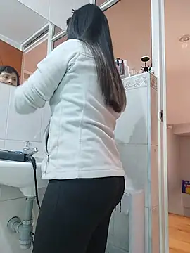 Lyonette reading1 online show from March 11, 2:12 pm