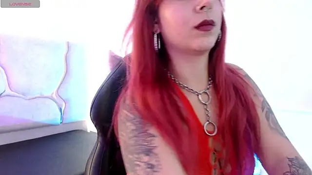 Snapshot of Sashaa_tay chatting on February 10, 7:29 pm Sashaa tay online show from February 10, 7:29 pm