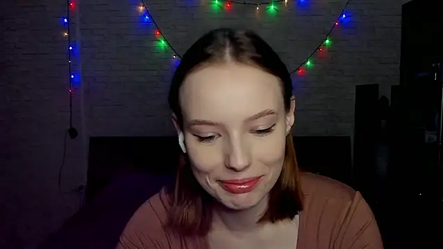 Snapshot of VenessaGuerri chatting on February 6, 6:29 am VenessaGuerri online show from February 6, 6:29 am