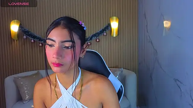 Snapshot of Perla_Moon_Tx chatting on February 7, 12:42 pm Perla Moon Tx online show from February 7, 12:42 pm