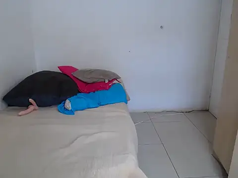 Snapshot of ChubbyBustyX chatting on February 24, 10:24 am ChubbyBustyX online show from February 24, 10:24 am