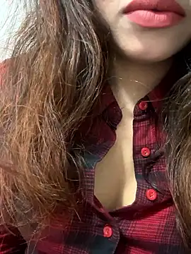 riya sharma11 online show from April 4, 8:28 pm