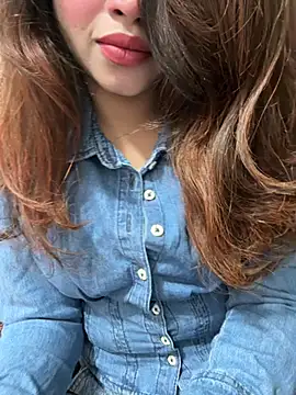 riya sharma11 online show from April 11, 5:28 pm