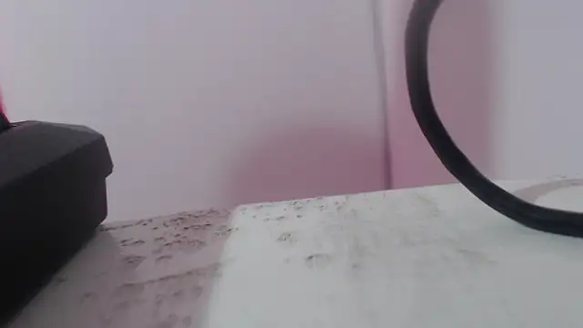 Snapshot of astrid_blaze_27 chatting on February 13, 7:54 pm astrid blaze 27 online show from February 13, 7:54 pm