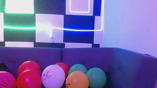 Snapshot of astrid_blaze_27 chatting on February 16, 5:53 pm astrid blaze 27 online show from February 16, 5:53 pm