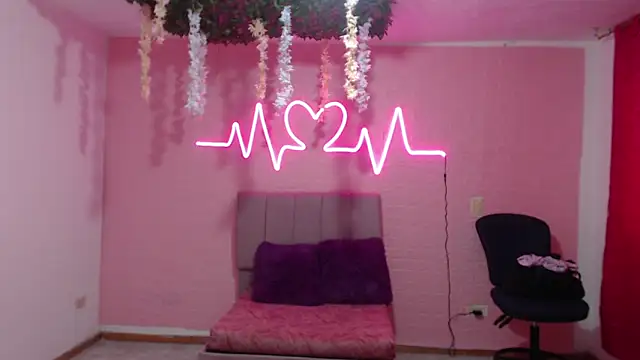 astrid blaze 27 online show from March 10, 3:50 pm