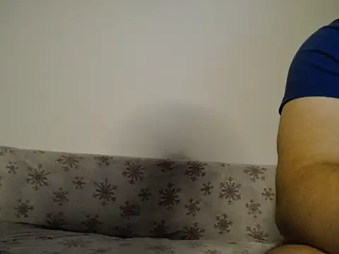 Snapshot of AlbeertBelle chatting on February 11, 7:19 pm AlbeertBelle online show from February 11, 7:19 pm