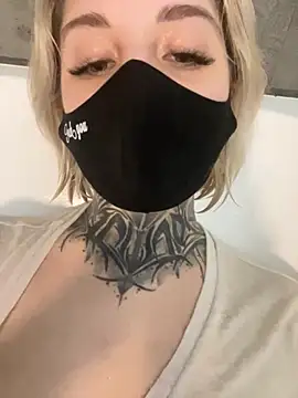 Snapshot of AllisonXAlfred chatting on February 8, 1:03 pm AllisonXAlfred online show from February 8, 1:03 pm