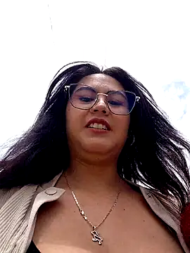 Snapshot of Mari-98 chatting on February 15, 5:31 pm Mari-98 online show from February 15, 5:31 pm