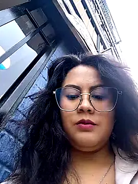 Snapshot of Mari-98 chatting on February 27, 6:19 pm Mari-98 online show from February 27, 6:19 pm