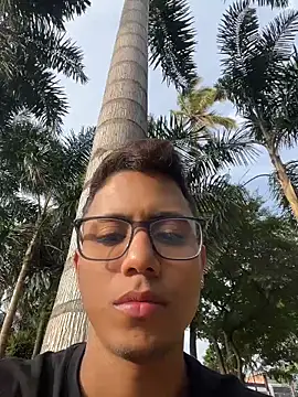 Gael Velaryx online show from April 6, 10:00 pm