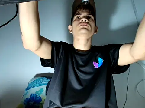 Jesshot bigcock20cm online show from March 19, 9:35 am