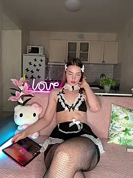 Snapshot of Perry_Tiffany chatting on June 23, 5:00 pm Perry Tiffany online show from June 23, 5:00 pm