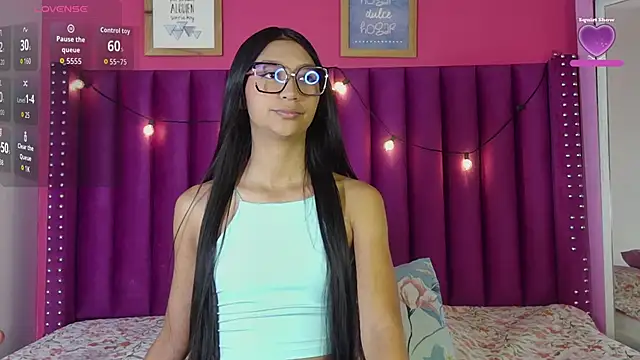 ThinPrincesss online show from February 9, 1:15 pm