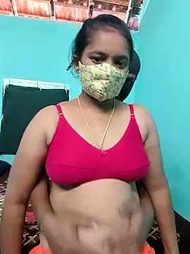 Snapshot of Tamilkannadacouple chatting on February 12, 5:24 am Tamilkannadacouple online show from February 12, 5:24 am