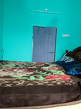 Snapshot of Tamilkannadacouple chatting on February 19, 5:14 am Tamilkannadacouple online show from February 19, 5:14 am