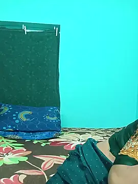 Snapshot of Tamilkannadacouple chatting on February 27, 4:29 pm Tamilkannadacouple online show from February 27, 4:29 pm