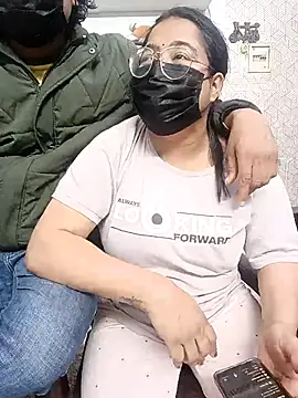 GangbangCouple online show from February 13, 6:26 pm