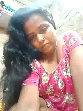 Snapshot of Puja_9999 chatting on July 20, 4:31 pm Puja 9999 online show from July 20, 4:31 pm