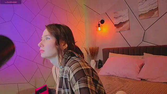  Kiki angel  online show from March 28, 1:49 am