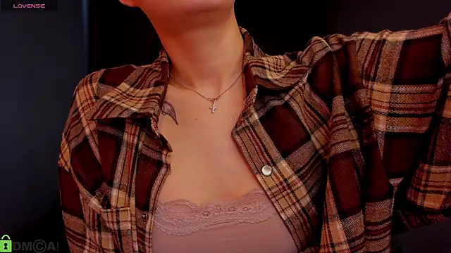  Kiki angel  online show from April 13, 1:33 am