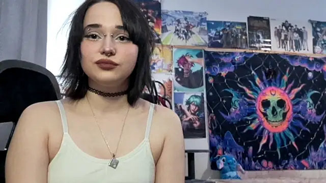 Snapshot of PureSofia chatting on February 6, 1:14 pm PureSofia online show from February 6, 1:14 pm